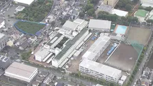 【速報】都立東大和高校で男性教諭ら3人が男に催涙スプレーかけられる　3人軽いけが、意識あり　スプレーかけた男を傷害容疑で現行犯逮捕　文化祭の最中に…　警視庁