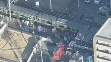 【速報】JR新白岡駅近くの踏切で電車と乗用車が衝突　乗用車の男性運転手けがも意識あり　JR宇都宮線は白岡駅～古賀駅の上下線で運転見合わせ