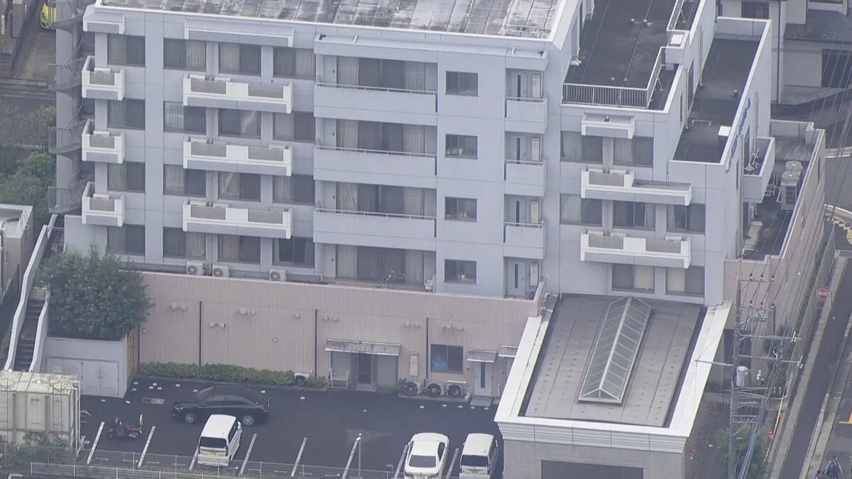 【速報】埼玉・鶴ヶ島市の老人ホームで入所者の女性2人死亡　元施設職員の20代男の身柄確保　埼玉県警