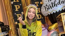 【 倖田來未 】 「43ちゃいになりました！！」　鮮やかイエローのど派手コーデで誕生日を報告