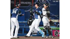 【西武】今季最終戦を白星で飾る！ 19度目完封勝ち 長谷川13号先制弾 武内は4回無失点で自身2度目の規定投球回到達 小島1打点 佐藤爽プロ初S