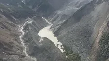 さらなる被害か「せき止め湖」の決壊リスク　中国ネパールの土石流