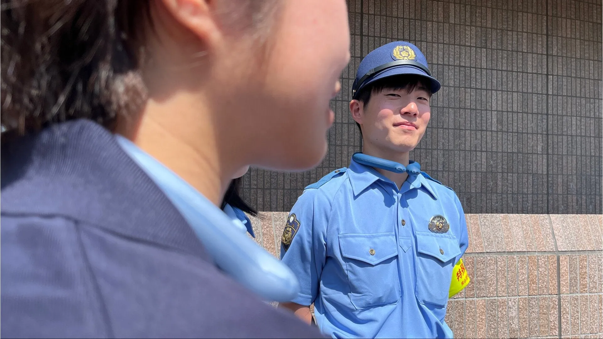 「動きやすく汗の乾きも早い」暑さ対策でポロシャツ型制服を試験的に導入 「日本一暑い街」熊谷市でキャンペーン　埼玉県警