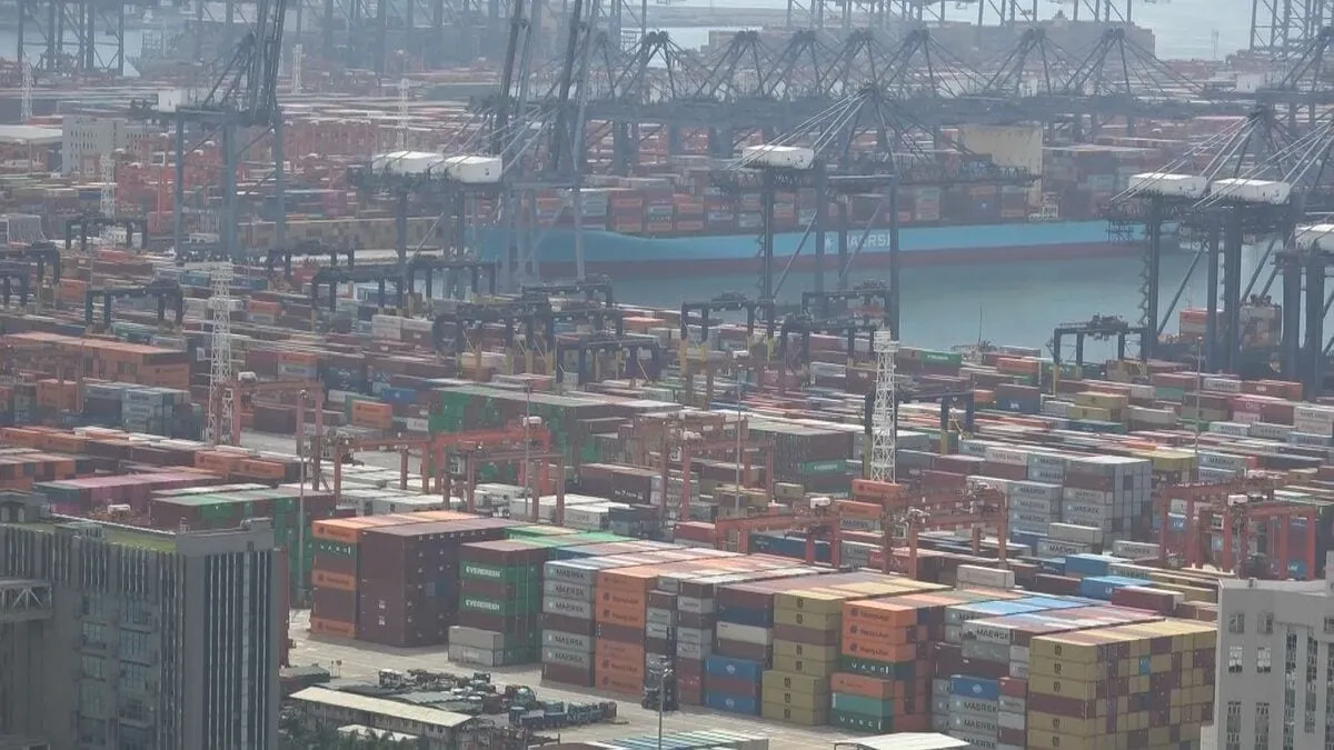 中国　8月の対米輸出33.1％減　世界全体への輸出は4.3％増