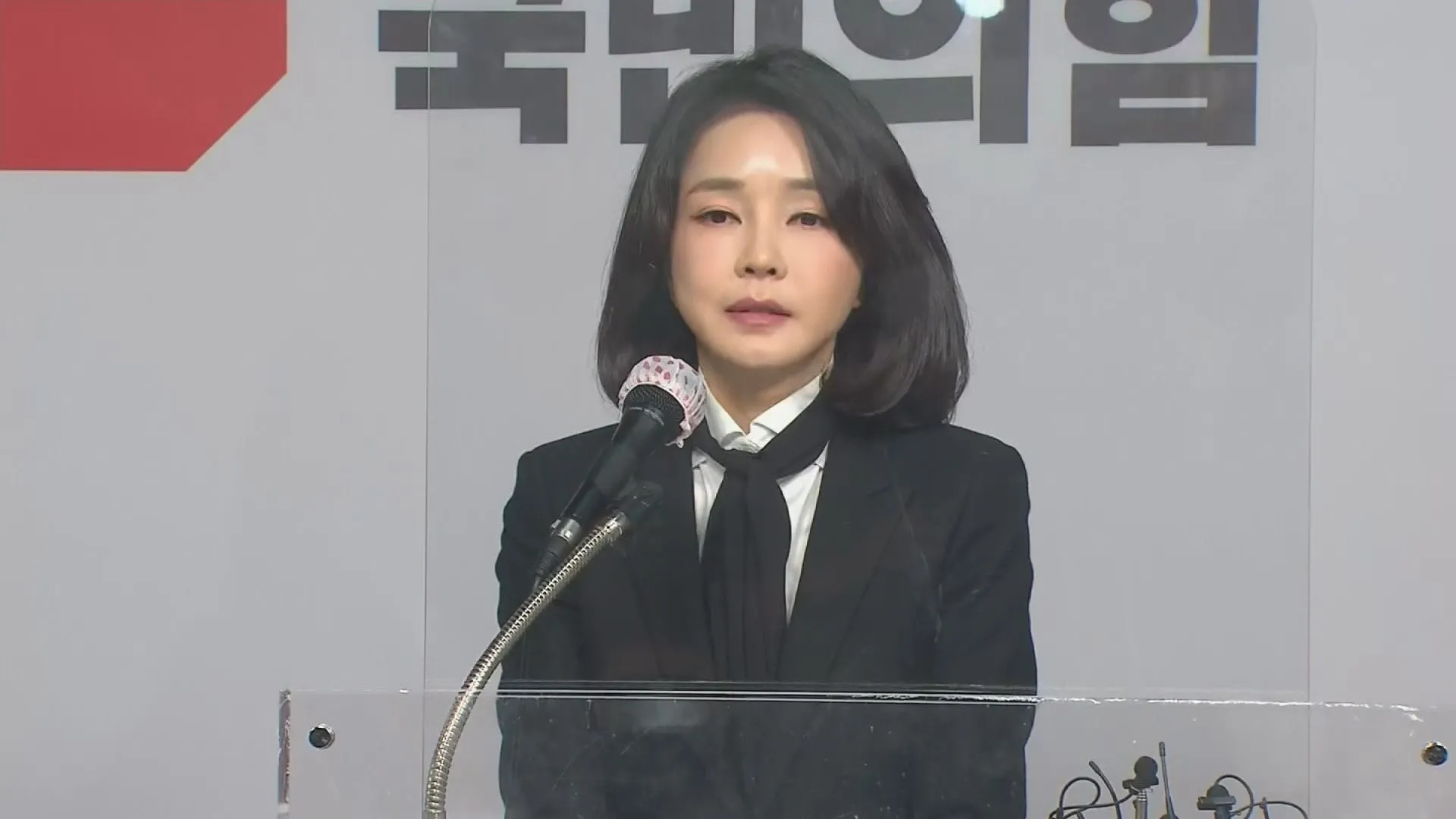 韓国・ユン前大統領夫妻の自宅を捜索　夫人が旧統一教会幹部が用意したネックレスを受け取った疑い
