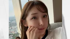 【 加護亜依 】「娘と親友ちゃんと女子旅」オフショット公開にファン反響　「あいぼんかわいい！」「娘いたんだー！」