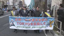 「運転も応援も初心を忘れないことが大事である！」東大応援部と警視庁本富士警察署が合同で交通安全パレードを実施