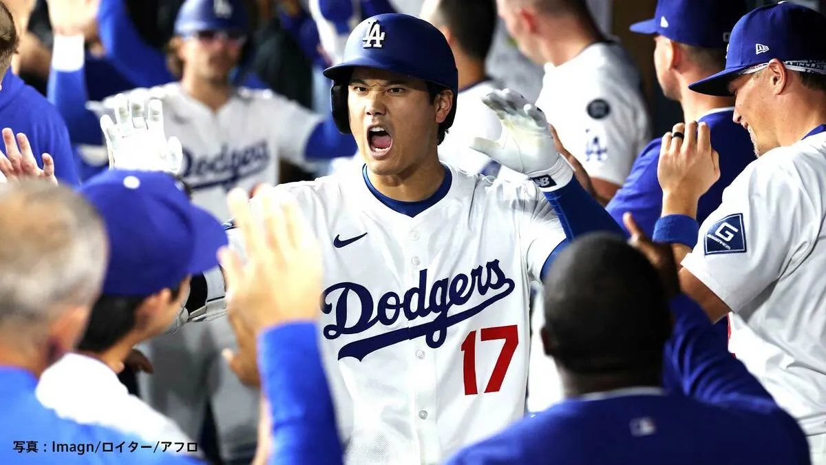 大谷翔平 全打席ストレート勝負を打ち砕く気迫の52号！引退のカーショーに捧げる豪快逆転弾、ベンチで熱い抱擁 ド軍逆転でマジック“4”