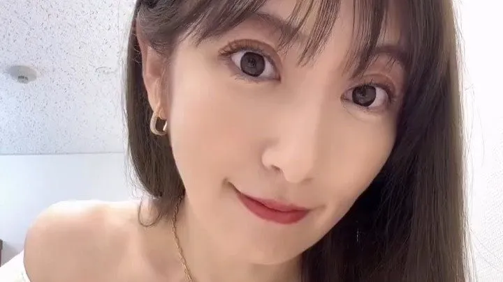 熊田曜子さん　「骨折とは知らずに」ポールダンス披露　「2日間そのままにしてたら指先が変色してきて病院へ行ったら骨折と診断」