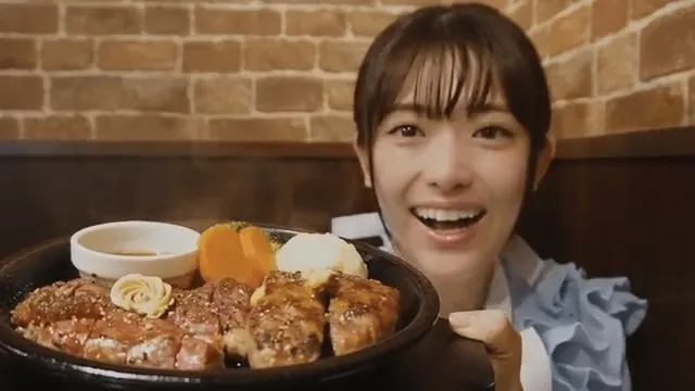【 松村沙友理 】有名ステーキ店で “肉&コメ完食” 「美味しいお肉と美味しいご飯!生きてて良かった」 “人間の幸せはここにある”