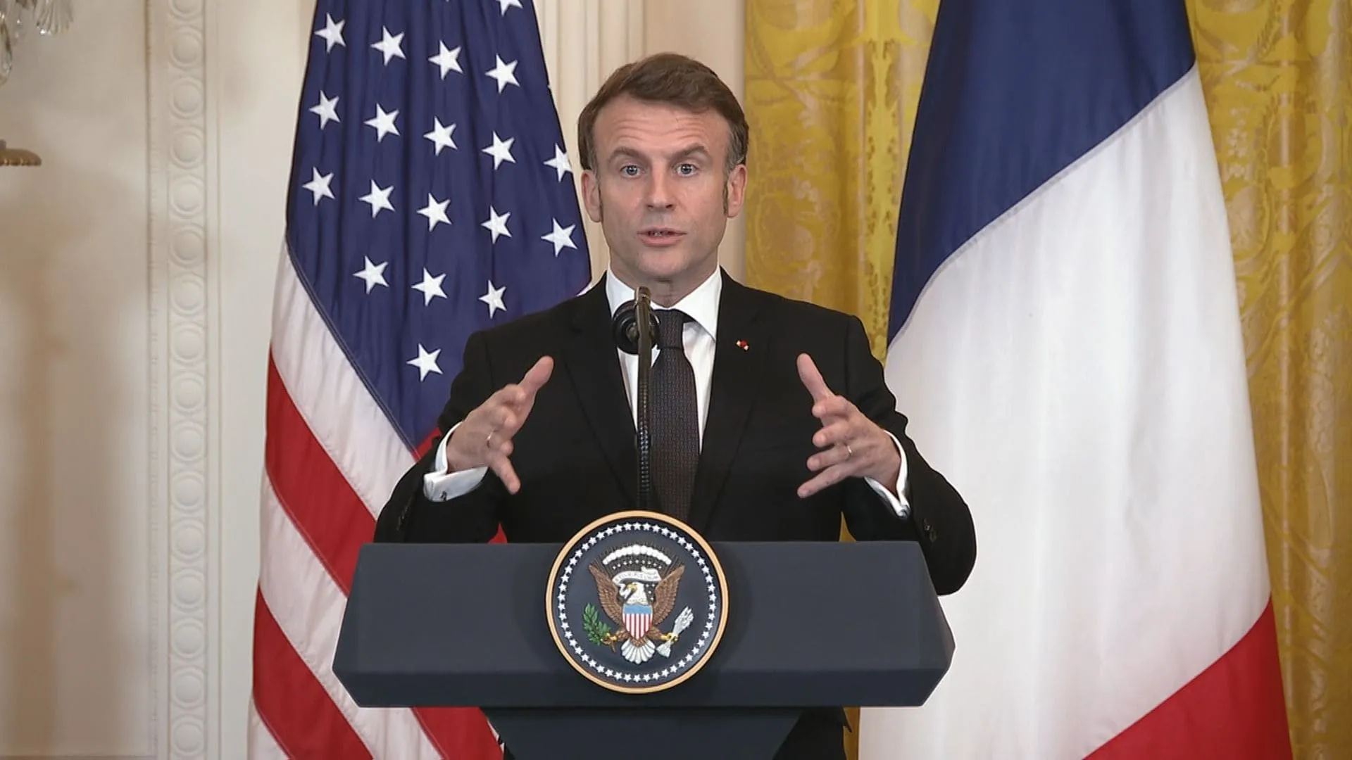 マクロン仏大統領　ロシアのウクライナ侵攻　数週間以内の停戦「可能性はある」　トランプ大統領の発言を受けて