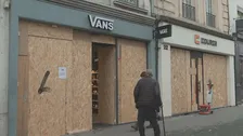 フランス 24日の大規模デモに備え 店舗で暴徒対策