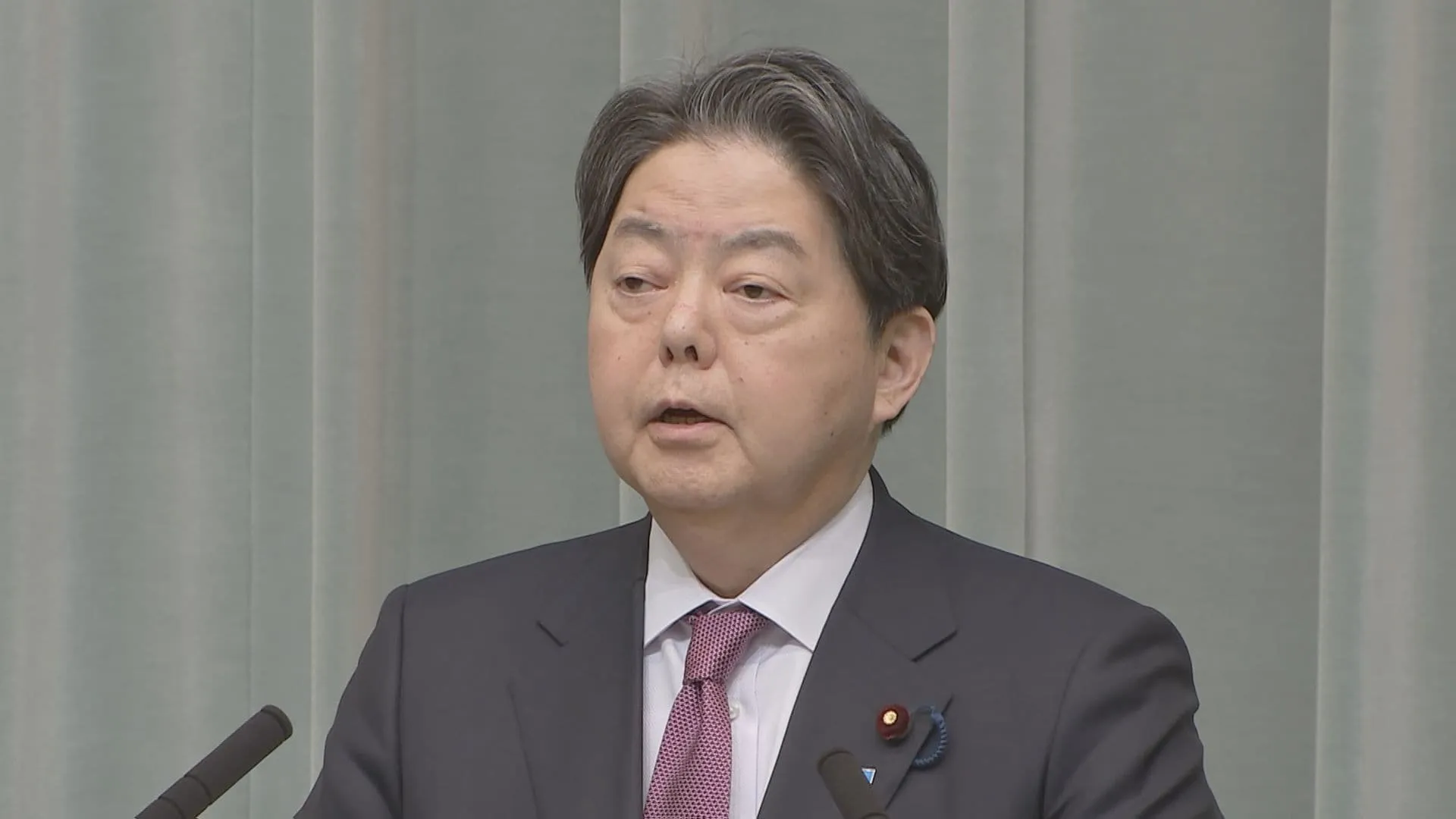 林官房長官「今後の展開を引き続き注視」　米ロ首脳が電話会談、全面停戦には至らず