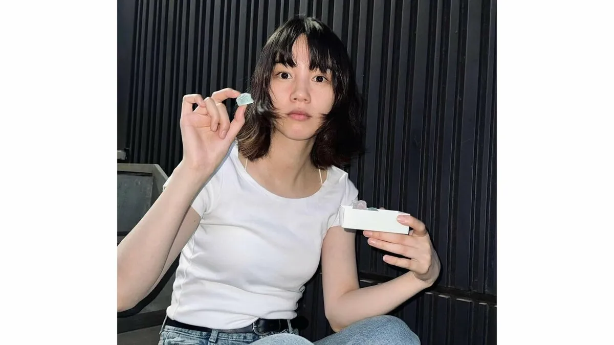 【 のん 】　インスタフォロワー80万人突破を報告　「七夕らしいお菓子」　青い琥珀糖と素朴な装いで感謝の投稿