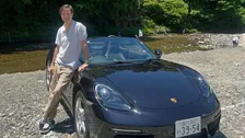 【 パックン 】初夏のBBQ＆ドライブは「わ」ナンバー・ポルシェ　〝ボクが乗るからカッコいい！〟