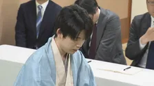 将棋・名人戦第3局　藤井聡太六冠が3連勝　あと1勝で名人戦4連覇