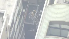 【速報】東京・銀座の11階建てマンション5階から出火 1人けが 東京消防庁などが消火活動中