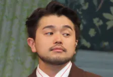 【 King Gnu・井口理 】　主演舞台で「お花の投げ込み」が発生　東宝がＸで注意喚起　「思わぬ事故につながる恐れがございます」