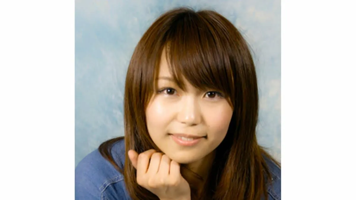 【 優木瑛美 】　離婚を報告　「私の人生全てをかけて娘を世界一幸せにする為に頑張るだけです！」　離婚理由は「伏せさせていただきます」