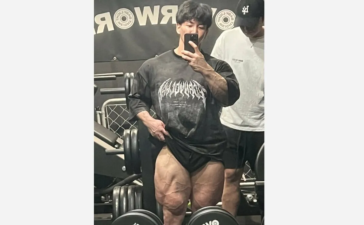 【 横川尚隆 】 「男の子がすきなぶっといあんよ」　鍛え上げられた肉体に　ファン反響　「かっこいい」「めっちゃ太い！」