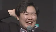 【 やす子 】「人生で初めて家庭用ゲーム機買いました!!　嬉しい〜楽しいな〜!!」カービィ・モンハン・ポケモンなど意欲満々