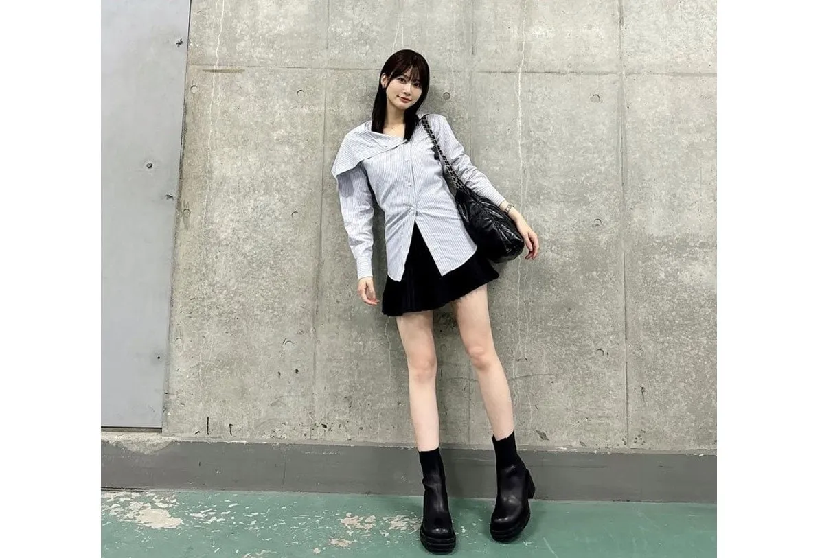 【 生見愛瑠 】　「シャツ一枚で出かけられるの嬉しい〜」　爽やかコーデの最新ショット　「ミニスカめるる夢いっぱい！」「足長くスタイルよくめっちゃ可愛い」　ファン反響