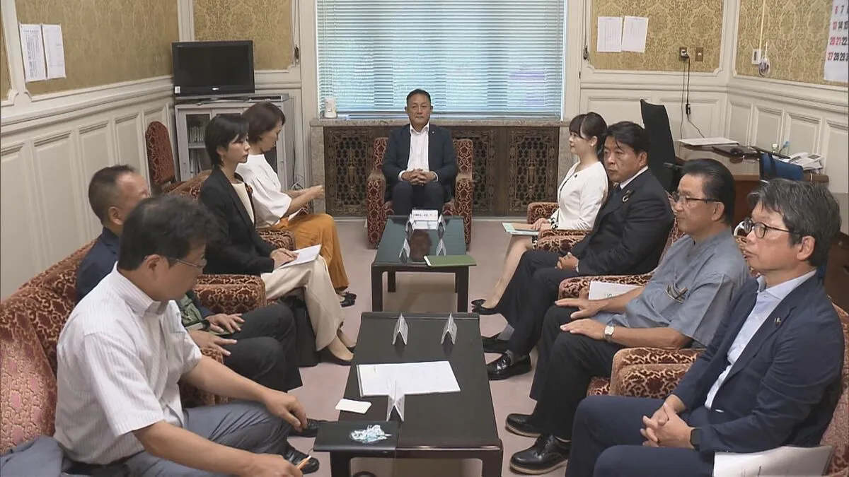 来月1日召集の臨時国会で「“ガソリン減税”法案提出」野党7党が確認　議席増やした参政党、日本保守党は初参加