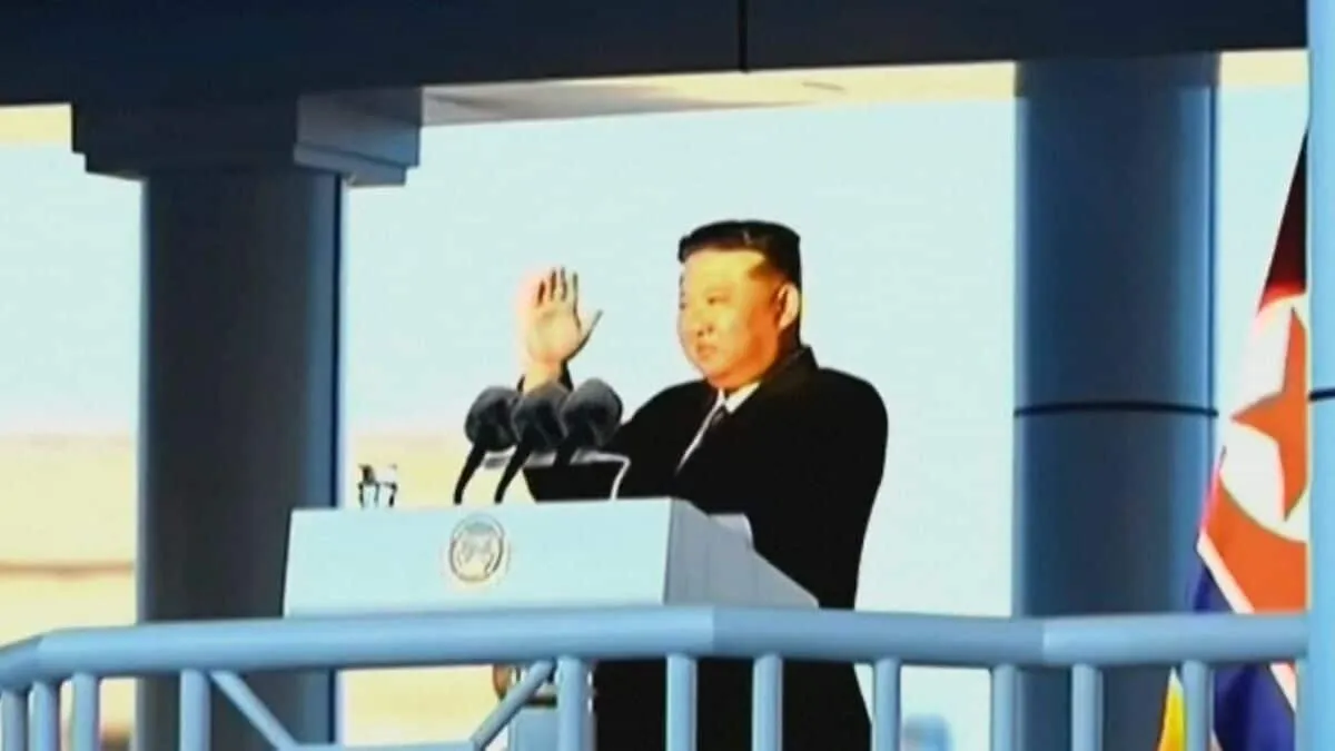 北朝鮮・駆逐艦の進水式で“重大事故” 金総書記「許せない犯罪的行為」
