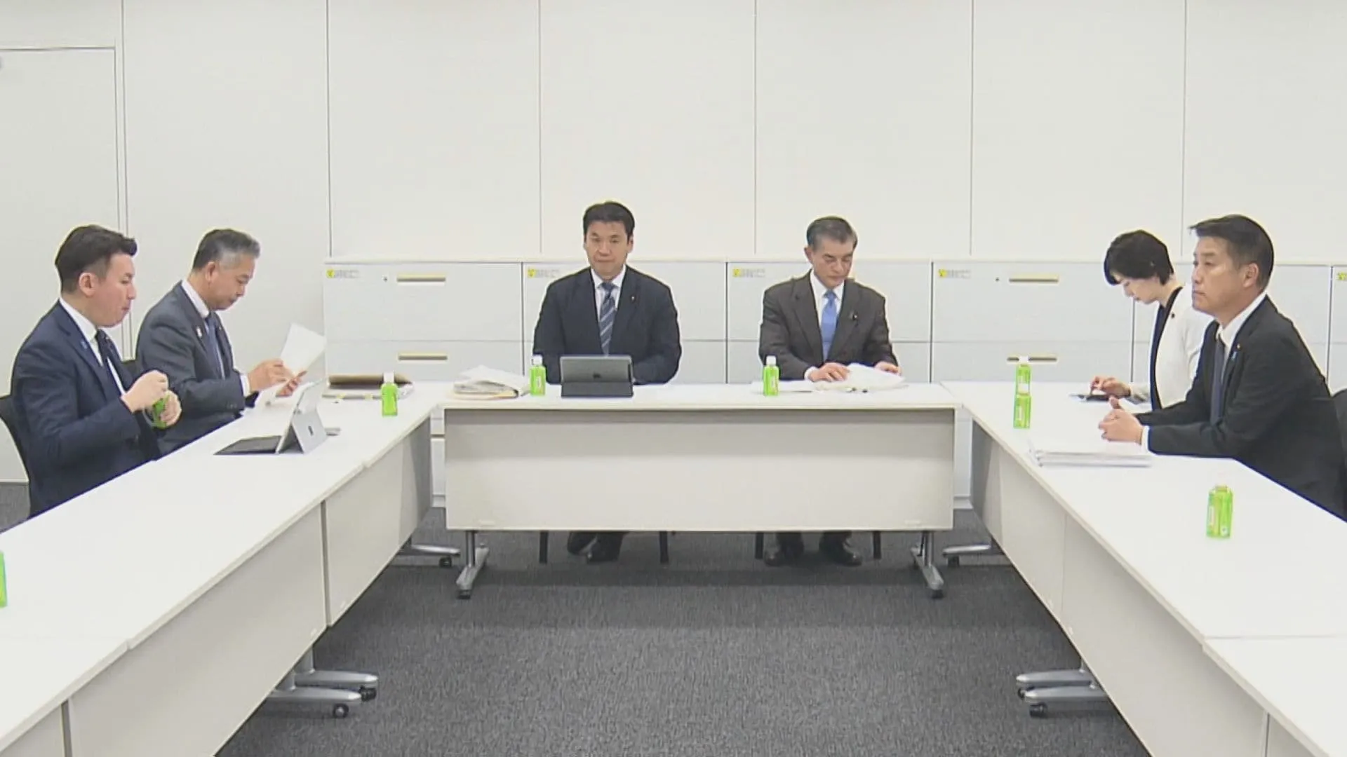 日本維新の会　来年4月から学校給食と0歳から2歳児の保育無償化を重ねて要求　自民・公明との実務者協議