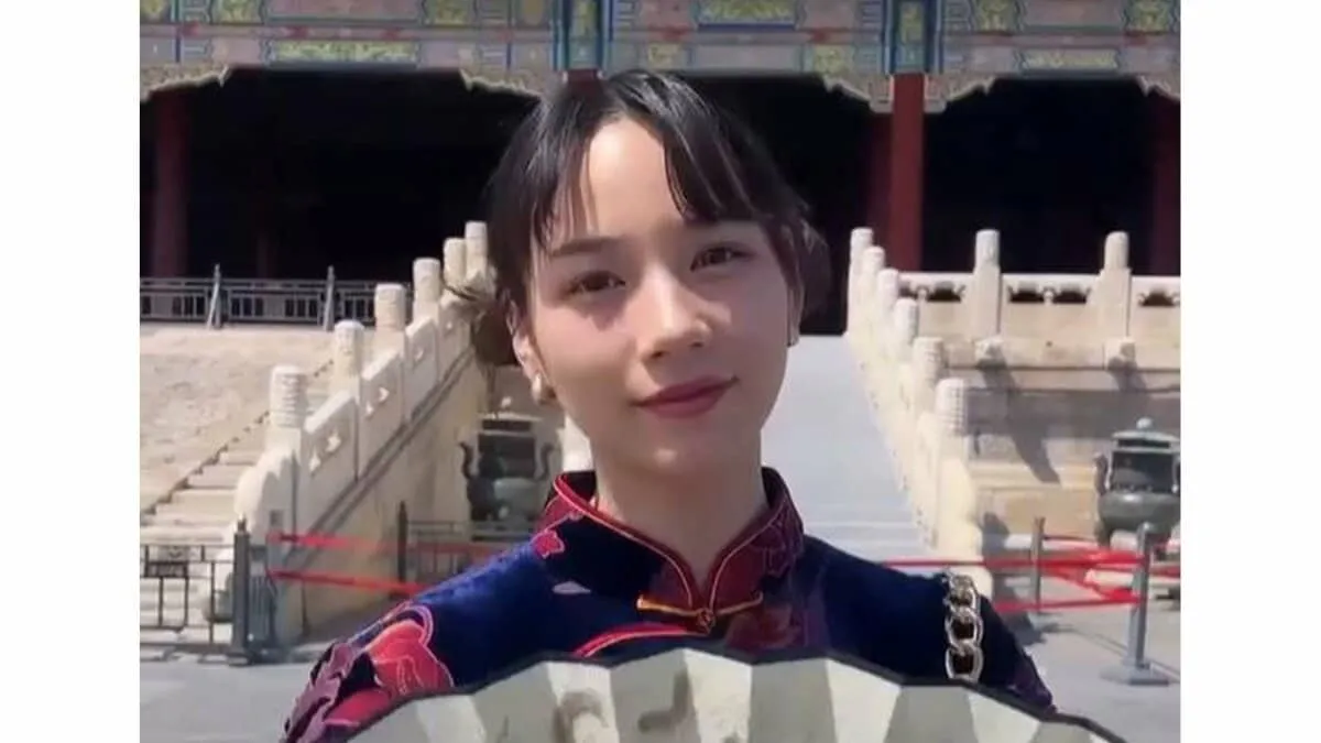 【 のん 】「故宮で動画も撮ったよ。ご機嫌いかが？」チャイナドレスの動画を公開　「ノンちゃん、チャイナドレス姿が可愛い〜ですね」「ご機嫌最高すぎてずっと眺めてたい」と反響続々