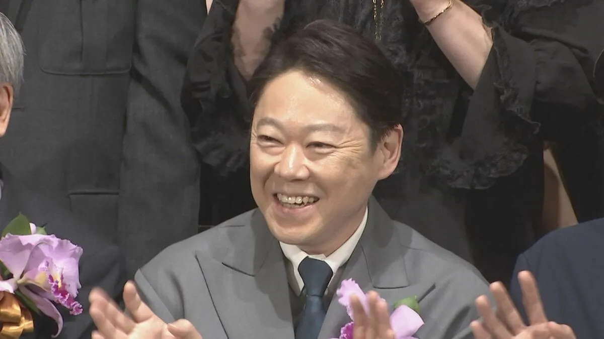 【阿部サダヲ】河合優実&クドカンと「ふてほど」チーム集結 人生イチの“お花”を胸に「お茶の間に愛される俳優に」