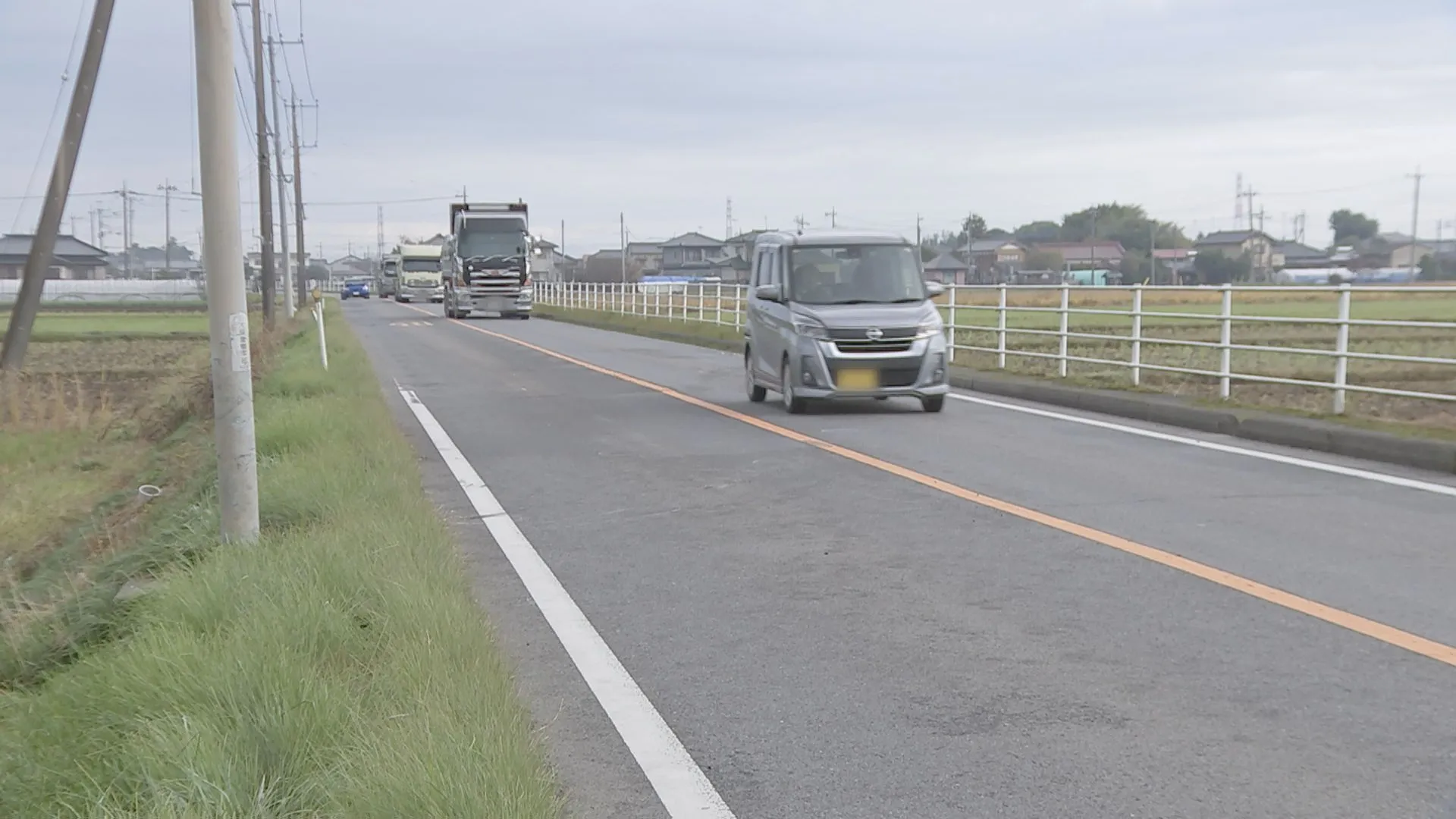 事故の片づけを手伝っていた男性がはねられ死亡　栃木県栃木市で車3台が絡む事故