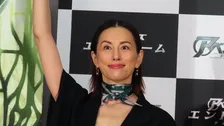 【ブラック・ウィドウ役日本版声優・米倉涼子】「なんで今日呼ばれているんだろう？」の本音に内田有紀がフォロー「米ちゃん、疑問に思わないで」
