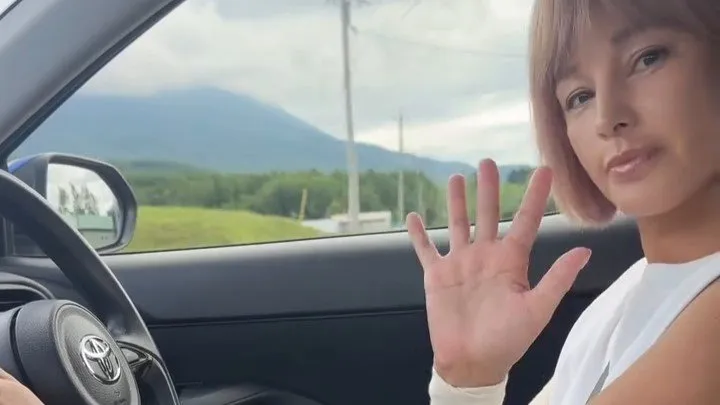 【 梅宮アンナ 】「楽しかったなニセコ」レンタカーを自らドライブ　フォロワーの応援に「ありがとうございます！」【 出会って10日婚 】