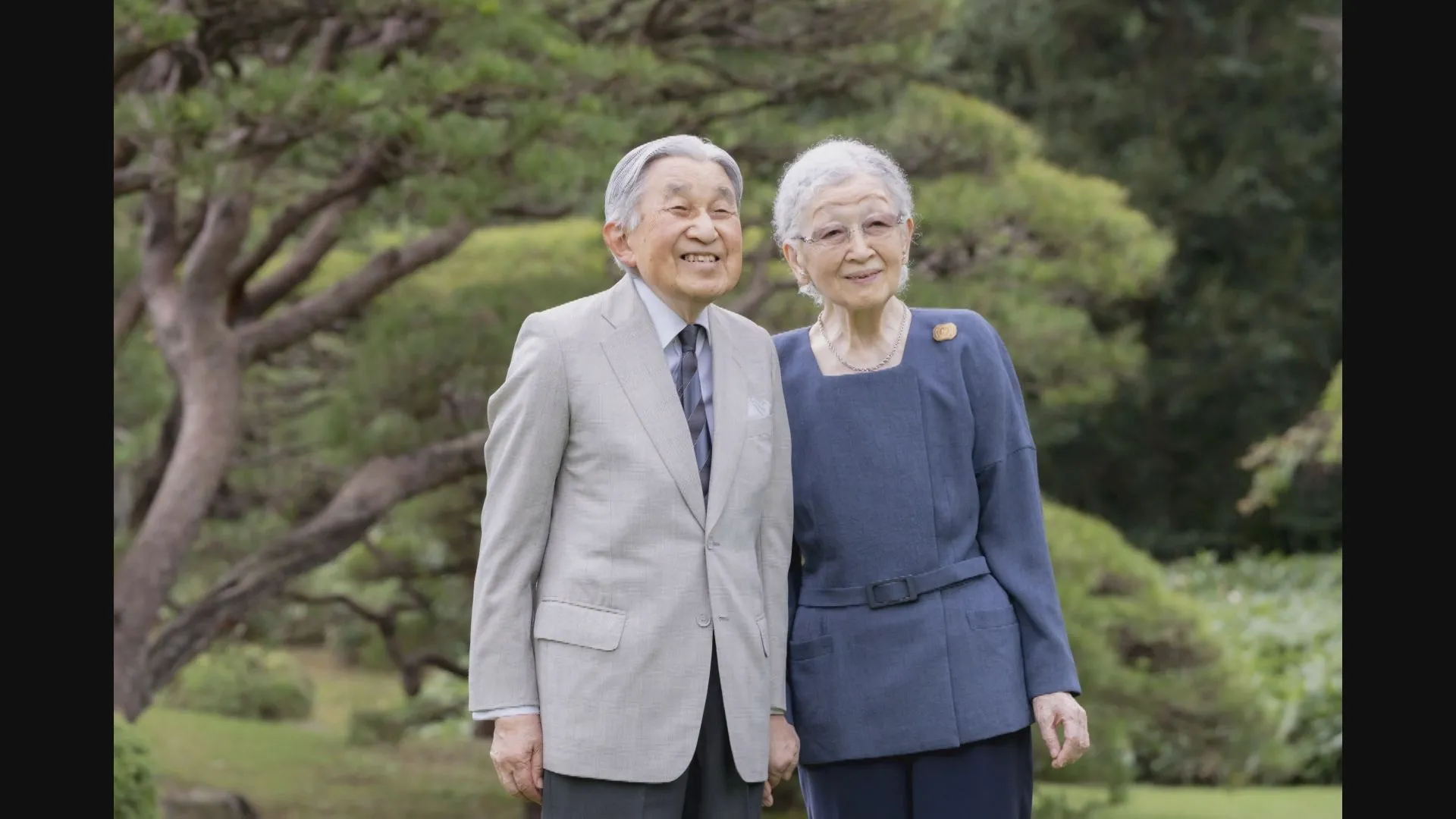 上皇后美智子さま　今月から基本的に杖を使わずに生活　孫の悠仁さまの筑波大学合格を喜ばれる