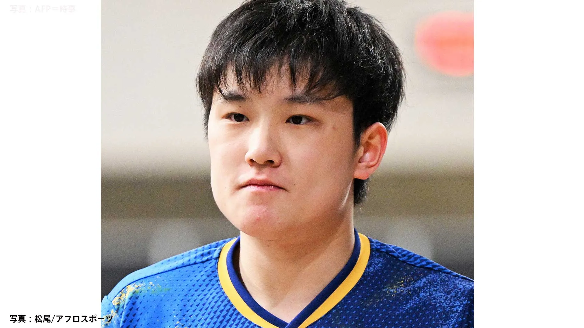 張本智和、準決勝敗退で大会連覇＆“兄妹V”の夢潰える　17歳・松島輝空の強烈スマッシュに屈す【全日本卓球選手権】