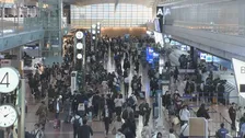 羽田空港第2ターミナル　トイレの水が流れない　職員がバケツで対応　11時間後すべて復旧