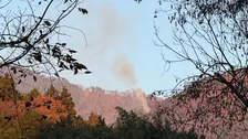 神奈川県の日向山で発生した山火事　ヘリコプター3機を投入　けさから消火開始　消防は今日中の鎮圧目指す