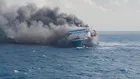 インドネシア沖を航行中のフェリーで火災　5人死亡　28人行方不明