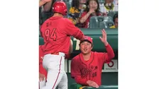【広島】阪神に快勝 16年ぶりの借金”21”を回避！佐藤啓の5号先頭弾 敵失をつき坂倉がⅤ打＆3打点 栗林が8回途中7安打1失点の粘投7勝目