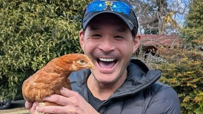 【 いぬ 】照英さん　愛犬「テン」20歳の誕生日にもう一つの奇跡「にわとり三姉妹全員が初の3個産卵してくれました」
