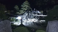 ハチの巣駆除中に住宅火災　母屋と木造2階建ての離れが焼ける　岐阜・白川町