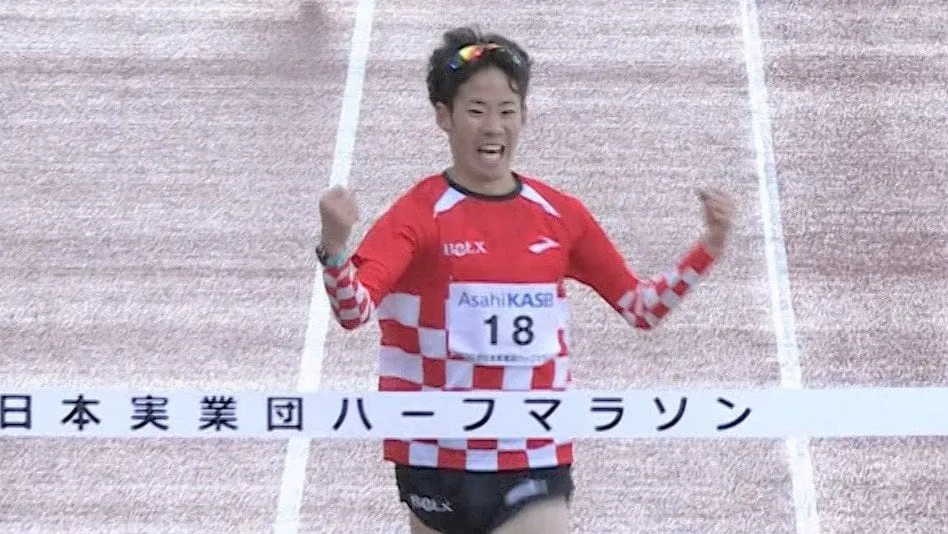 男子は市山翼が1時間00分22秒で優勝！伊藤達彦が2位【全日本実業団ハーフ】