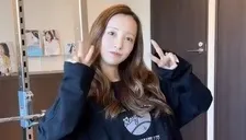 【 板野友美 】 「体重計のったら...　なぜか０.2キロ減ってた」「甘いものほぼ禁」「脂質や脂物揚げ物とか？ 基本食べない！！ を心がけたかな」　体重は３９キロ台