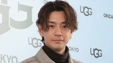 【 三浦翔平 】「子どもと公園に行くのもいい」UGGに夢膨らませる「サーフィンでも重宝しています」