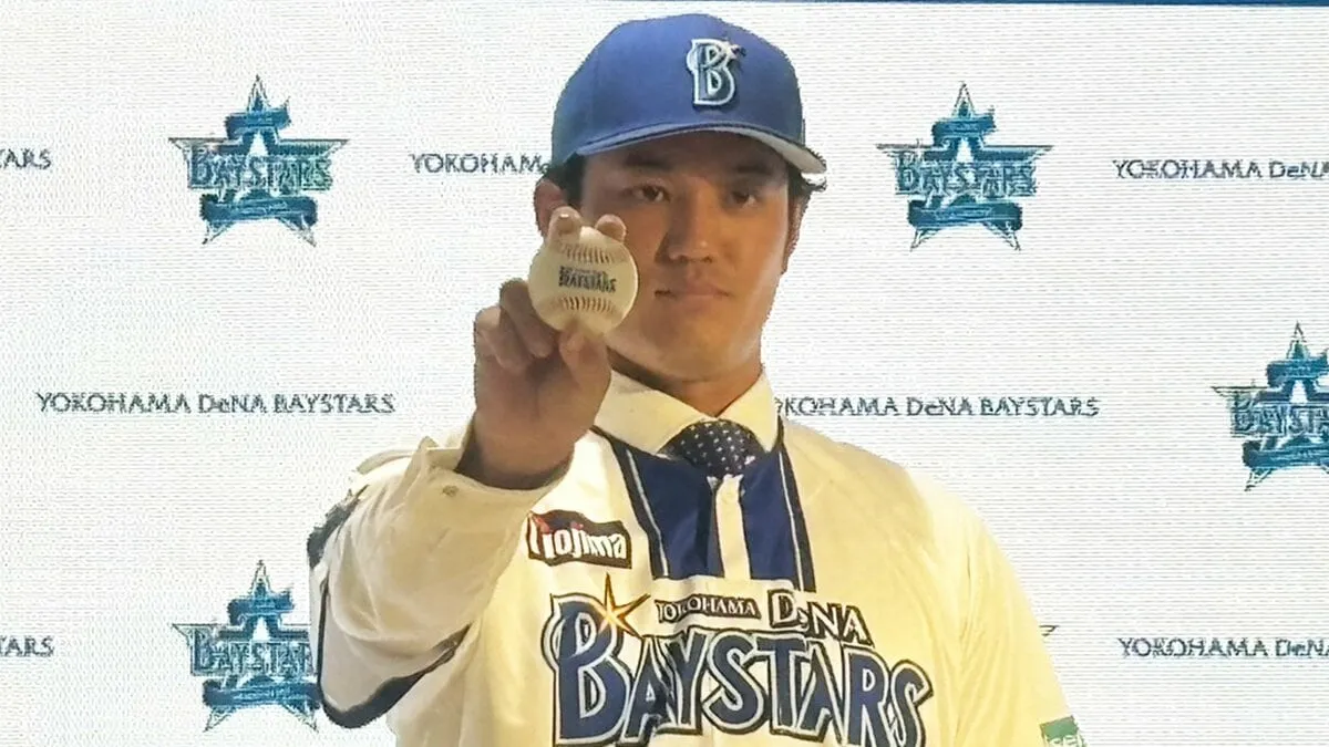 DeNA・藤浪晋太郎が入団会見「甲子園で投げるのも楽しみ」萩原チーム統括本部長「基本は長く投げていただきたい」