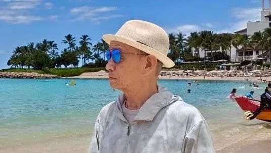【笹野高史】リゾートを満喫「やっぱり空気がちがうなぁ〜、ハワイ」　笹野流南国コーデも披露
