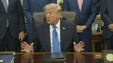 トランプ大統領　ウクライナ支援の弾薬代金を欧州に請求の意向　同盟国へのミサイルなどの売却は「近く再開する予定」
