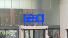 IEAが高騰する原油価格への対処法提言「リモートワーク促進や公共交通機関の利用求める」