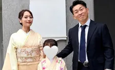 【近藤千尋】次女の卒園式の家族写真を公開「朝から　素敵にしてもらいました　ドキドキ。。。」「卒園おめでとう。。」